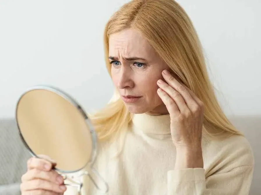ageing woman looking for a Japanese facelift in Nice